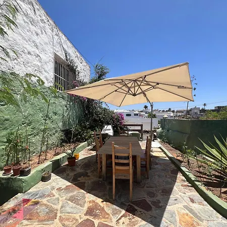 Casa Gatti - Casa Del '900 Nel Centro Di Lanzarote - Relax Tra I Vulcani Tiagua