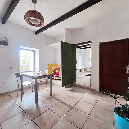 Casa Gatti - Casa Del '900 Nel Centro Di Lanzarote - Relax Tra I Vulcani Gæstehus Tiagua