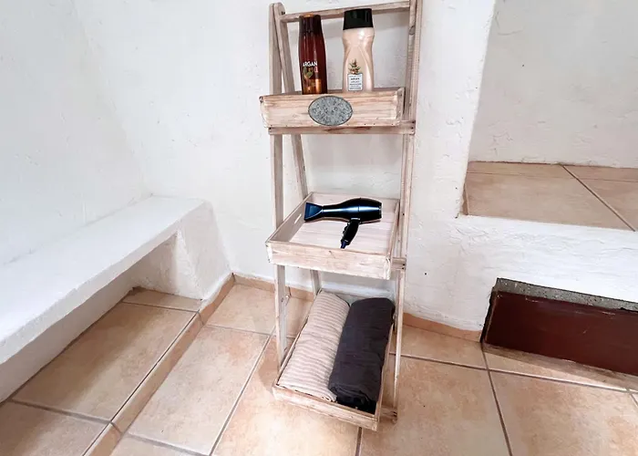 Casa Gatti-private In A Traditional Canarian House-central Lanzarote Gasthuis Tiagua