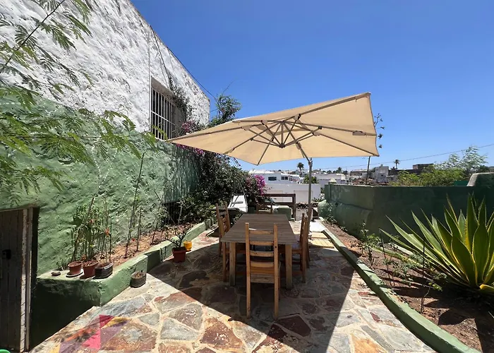 Casa Gatti-private In A Traditional Canarian House-central Lanzarote Tiagua