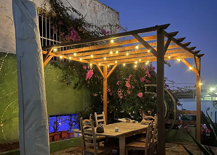 Casa Gatti-private In A Traditional Canarian House-central Lanzarote Gasthuis 3*